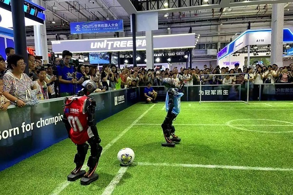 Präzisionstechnik ermöglicht intelligente Fertigung! Die neuen Knickgelenkmotoren von iHF feiern Premiere auf der Robotikkonferenz in Peking.